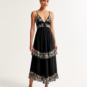 Abercrombie Embroidered Tiered Maxi Dress Small